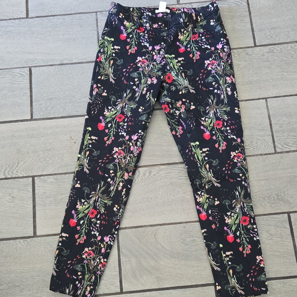 H&M Black Floral Print Straight Leg Pants‎ Women's Size 10